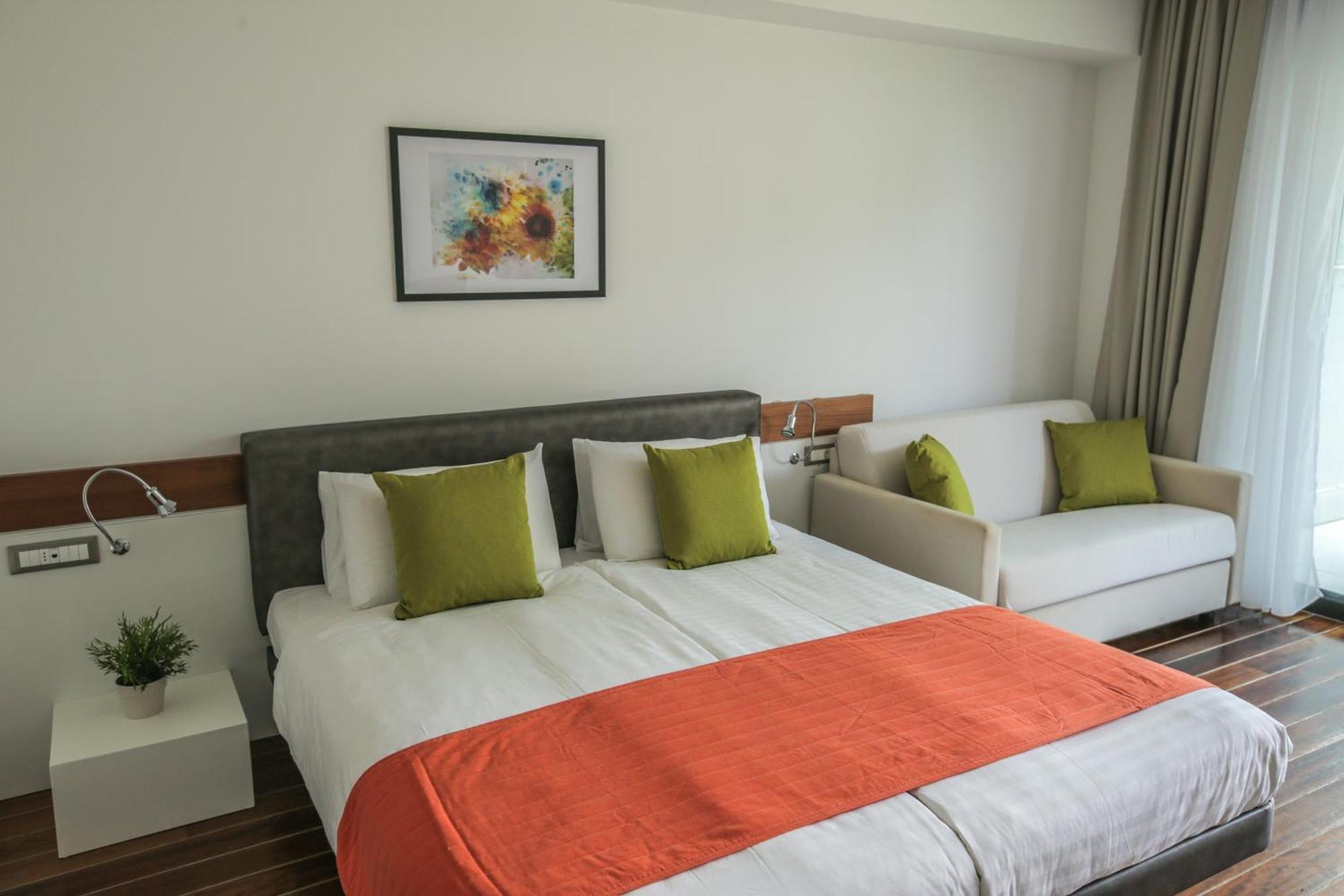 Neilson Messini Activity Beach Club Hotel Каламата Екстериор снимка