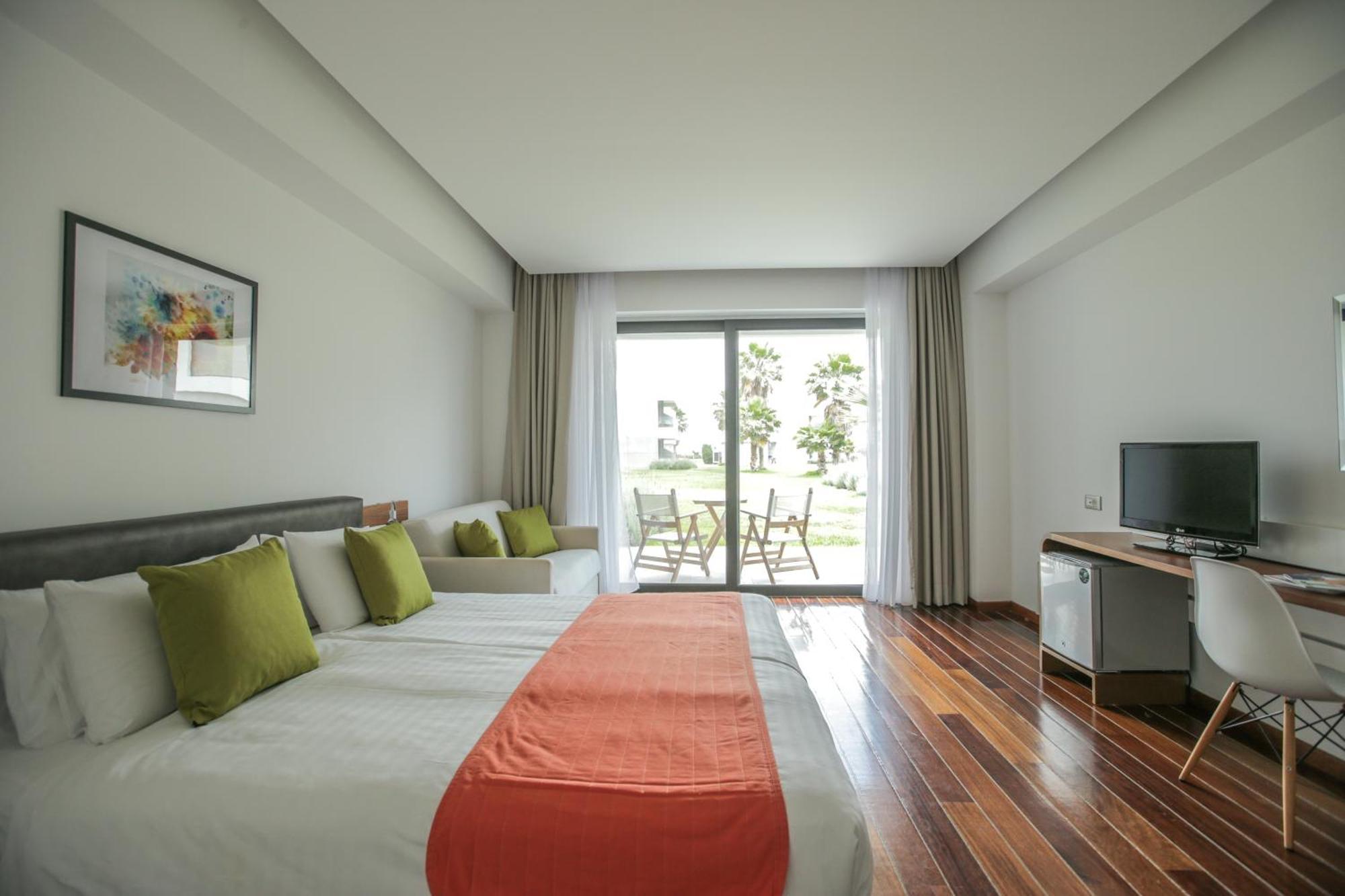 Neilson Messini Activity Beach Club Hotel Каламата Екстериор снимка